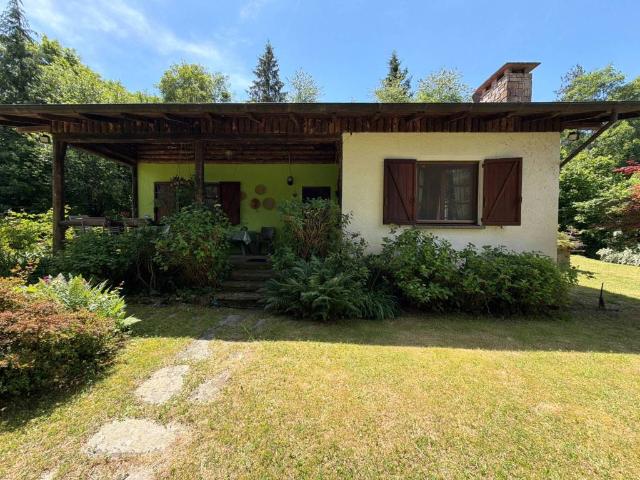 Villa Indipendente in vendita a Tornolo, Reggio Emilia