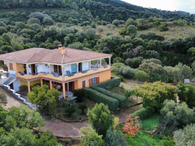 Villa Indipendente in vendita a Biddanoa, Torpè