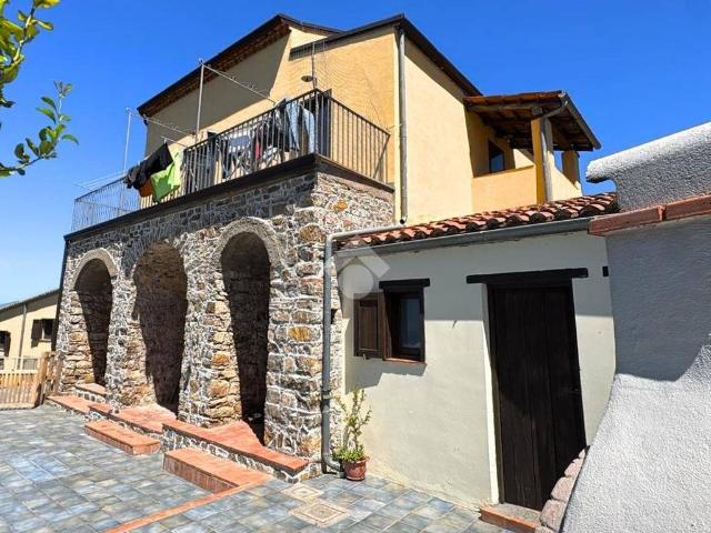 Villa Indipendente in vendita a Torraca, Campania