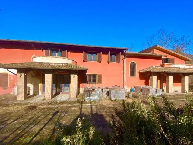 Villa Indipendente in vendita a Torrazza Coste, Lombardia