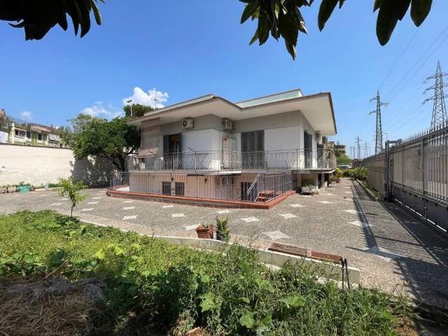 Villa Indipendente in vendita a Rovigliano, Torre Annunziata