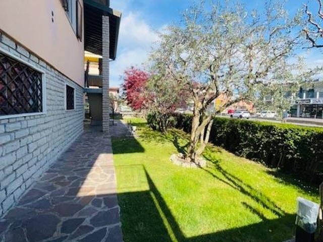 Villa Indipendente in vendita a Torre Boldone, Lombardia