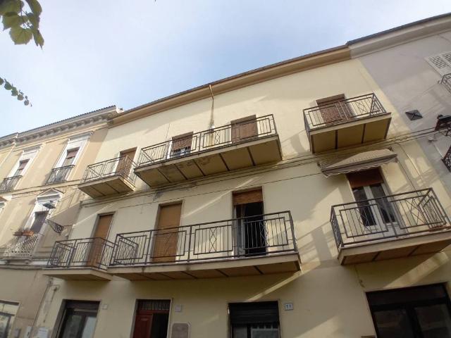 Palazzo in vendita a Torre De' Passeri, Abruzzo