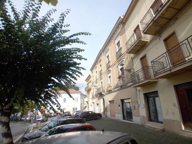 Palazzo in vendita a Torre De' Passeri, Abruzzo