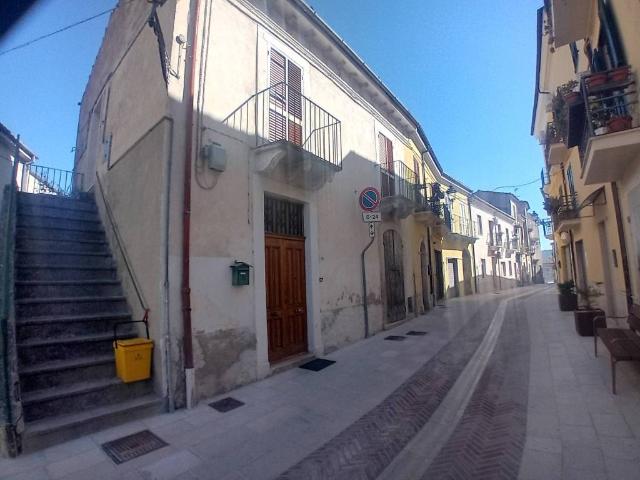 Villa Indipendente in vendita a Torre De' Passeri, Abruzzo