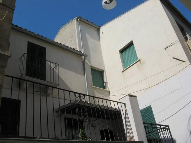 Villa Indipendente in vendita a Torre De' Passeri, Abruzzo