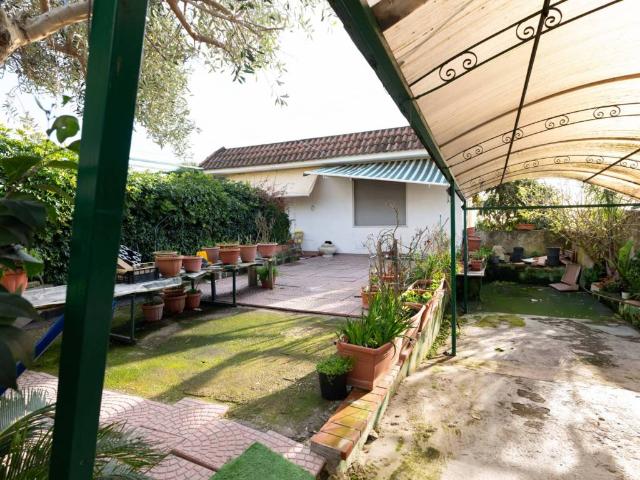 Villa Indipendente in vendita a Lava Nuovo, Torre Del Greco