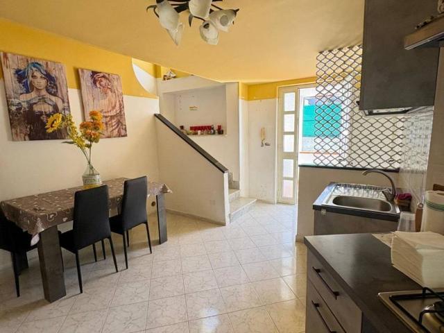 Villa Schiera in vendita a Camaldoli della Torre, Torre Del Greco