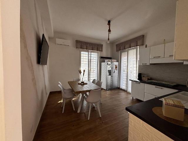 Villa Indipendente in vendita a Santa Maria La Bruna, Torre Del Greco