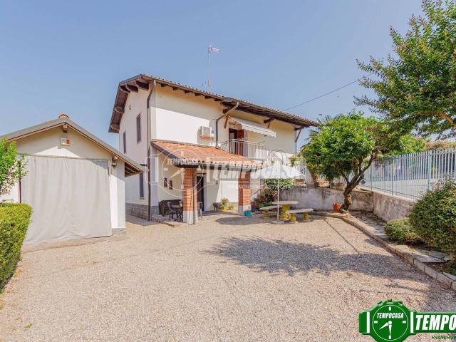 Villa Indipendente in vendita a Torre D'isola, Lombardia