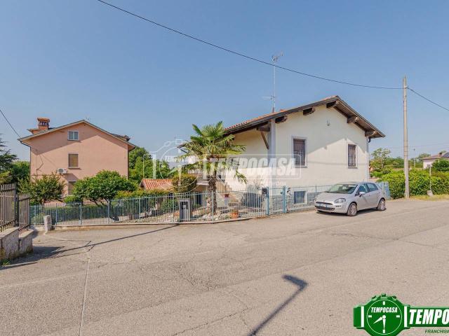 Villa Indipendente in vendita a Torre D'isola, Lombardia