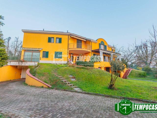 Villa Indipendente in vendita a Torre D'isola, Lombardia
