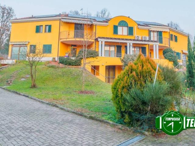 Villa Indipendente in vendita a Torre D'isola, Lombardia