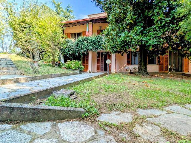 Villa Indipendente in vendita a Torre D'isola, Lombardia