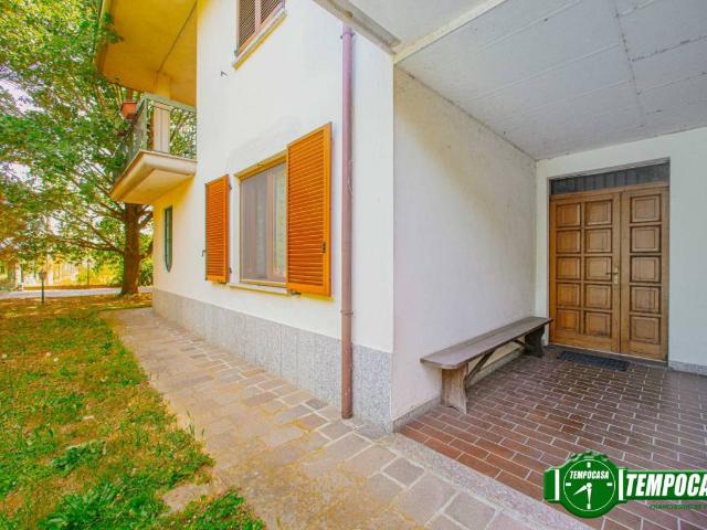 Villa Indipendente in vendita a Torre D'isola, Lombardia
