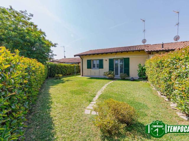 Villa Indipendente in vendita a Torre D'isola, Lombardia
