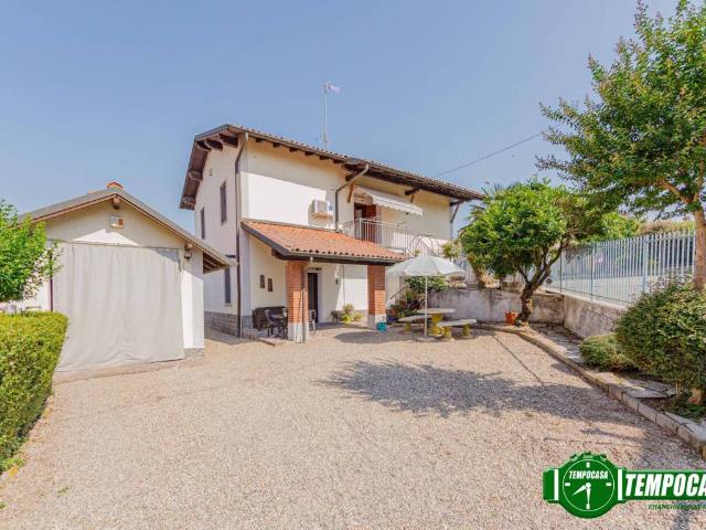 Villa Indipendente in vendita a Torre D'isola, Lombardia