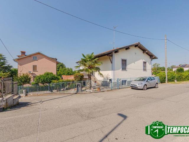 Villa Indipendente in vendita a Torre D'isola, Lombardia