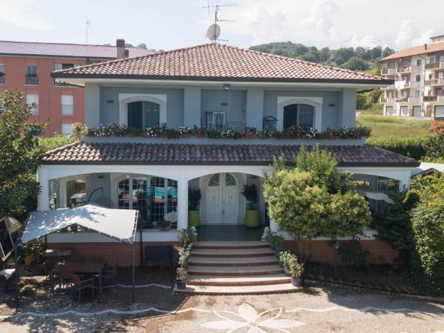Villa Indipendente in vendita a Torre Le Nocelle, Campania