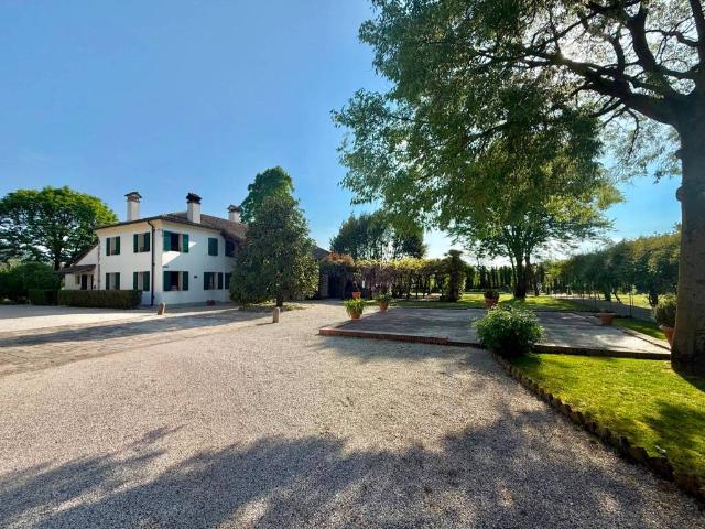 Villa Indipendente in vendita a Torreglia, Veneto