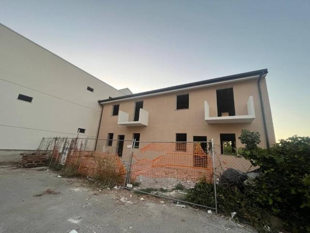 Villa Indipendente in vendita a Torrenova, Sicilia