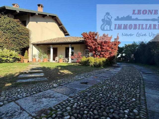 Villa Indipendente in vendita a Torrevecchia Pia, Lombardia