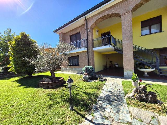 Villa Indipendente in vendita a Torrevecchia Pia, Lombardia