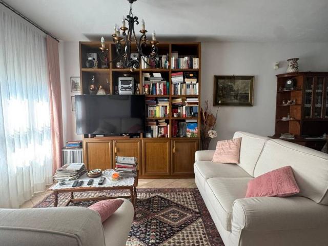 Villa Indipendente in vendita a Torrevecchia Pia, Lombardia