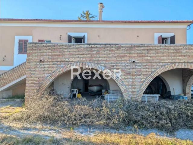 Villa Indipendente in vendita a Torrevecchia Teatina, Abruzzo