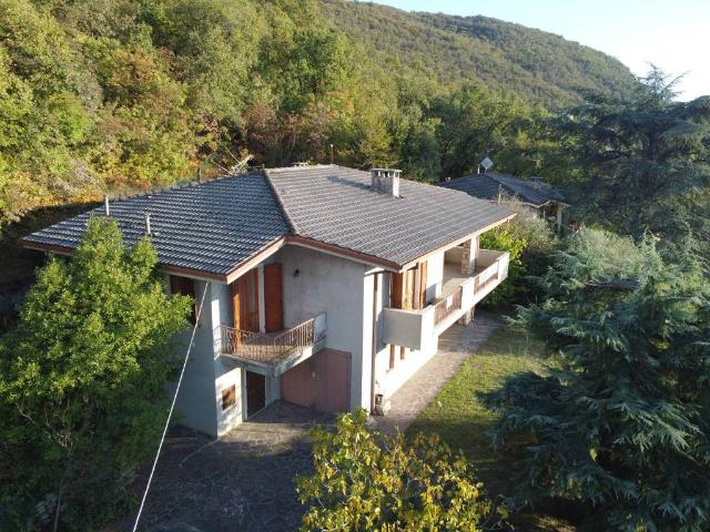 Villa Indipendente in vendita a Coi, Torri Del Benaco