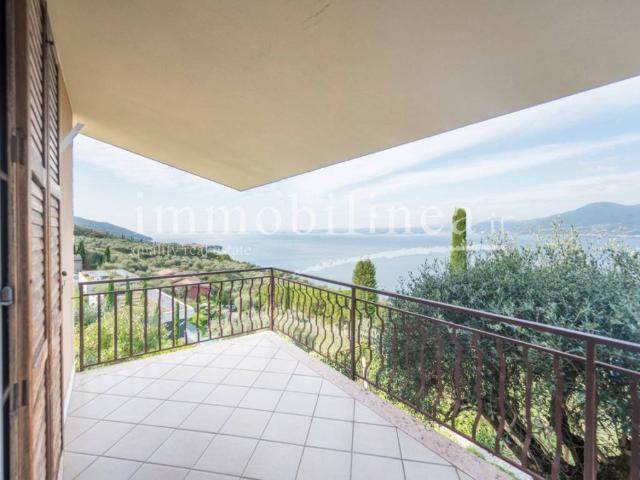 Villa Indipendente in vendita a Torri Del Benaco, Veneto
