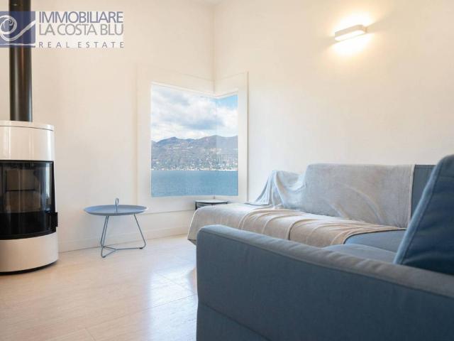 Villa Indipendente in vendita a Torri Del Benaco, Veneto