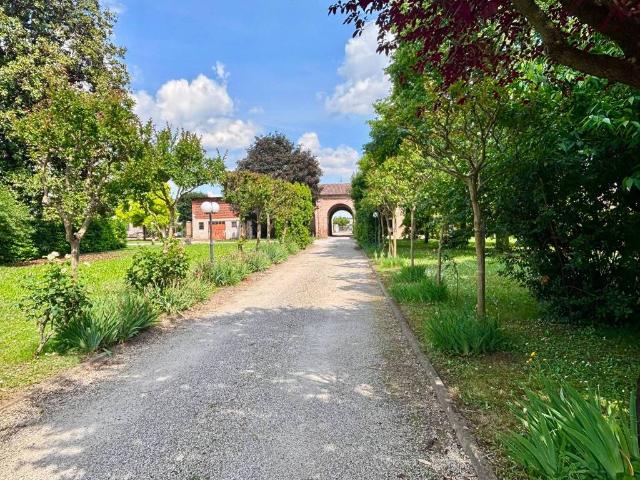 Villa Indipendente in vendita a Marola, Torri Di Quartesolo