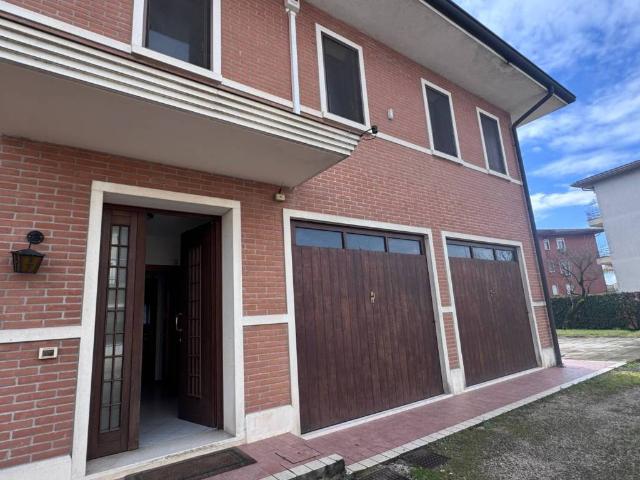 Villa Indipendente in vendita a Quartiere Marconi, Torri Di Quartesolo