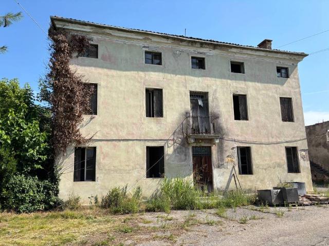 Villa Indipendente in vendita a Lerino, Torri Di Quartesolo