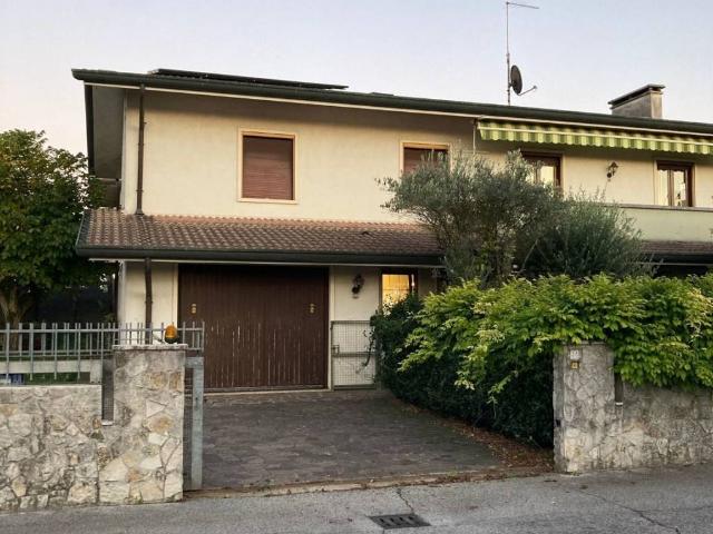 Villa Indipendente in vendita a Marola, Torri Di Quartesolo