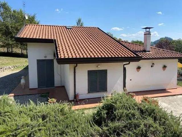 Villa Indipendente in vendita a Torrice, Frosinone