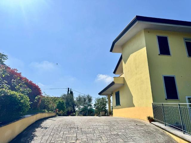 Villa Indipendente in vendita a Torrice, Lazio