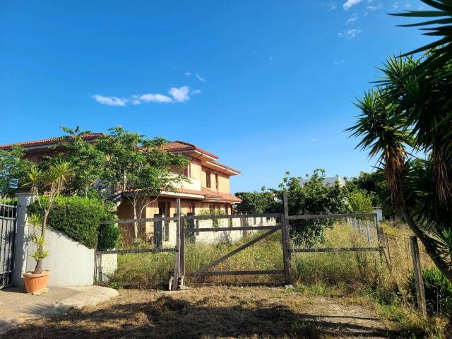 Villa Indipendente in vendita a Torricella, Taranto