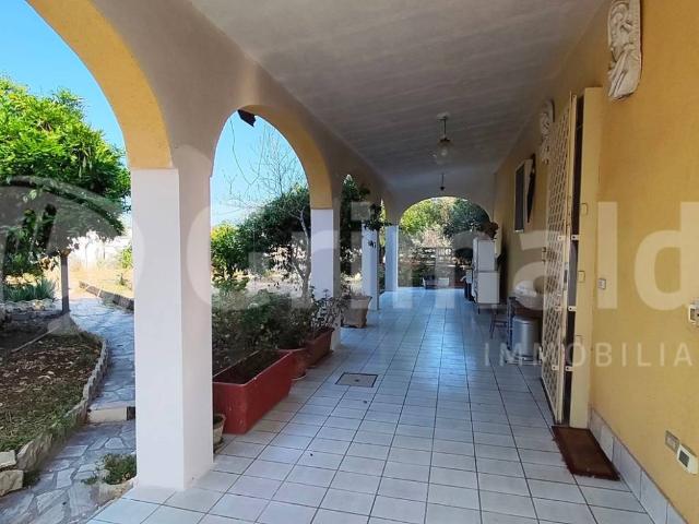 Villa Indipendente in vendita a Puglia, Taranto
