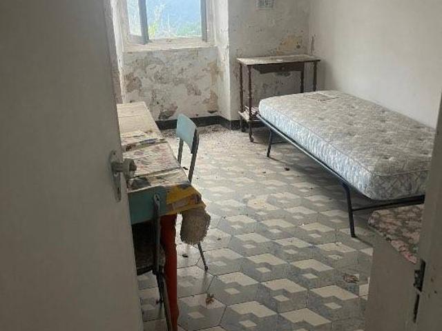 Villa Indipendente in vendita a Prato, Torriglia