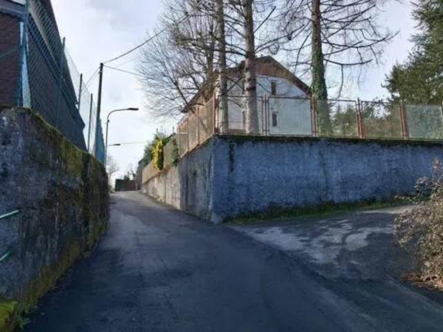 Villa Indipendente in vendita a Prato, Torriglia