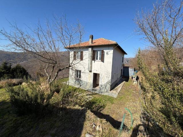 Villa Indipendente in vendita a Torriglia, Liguria