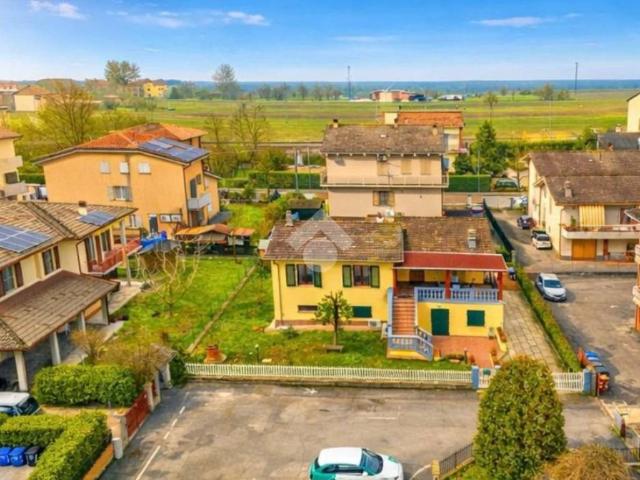 Villa Indipendente in vendita a Torrile, San Polo