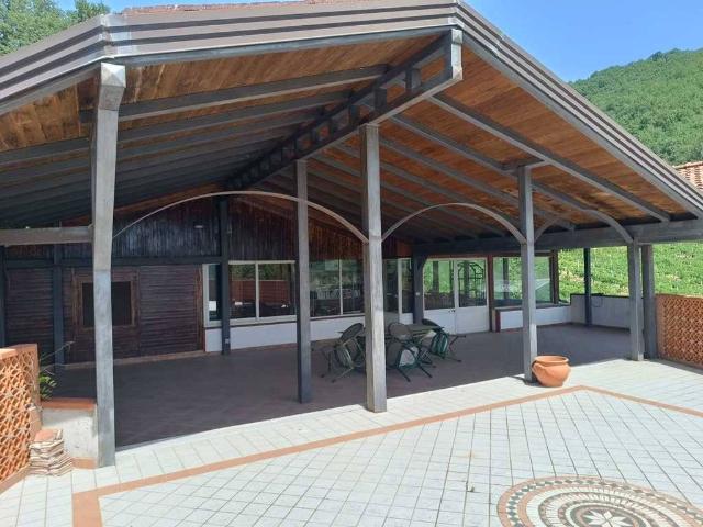 Villa Indipendente in vendita a Torrioni, Campania