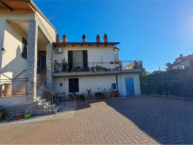 Villa Indipendente in vendita a Torrita, Toscana