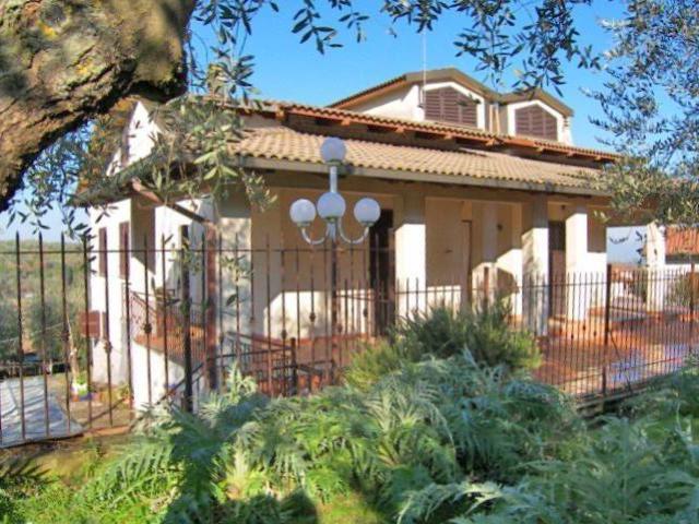 Villa Indipendente in vendita a Torrita, Toscana