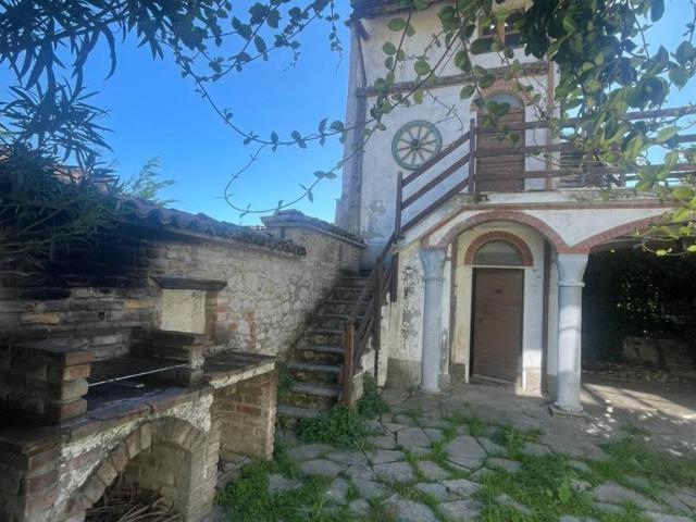 Villa Indipendente in vendita a Piemonte, Alessandria