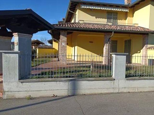 Villa Indipendente in vendita a Piemonte, Alessandria