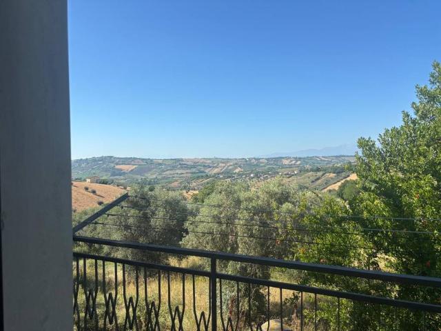 Villa Indipendente in vendita a Antonini, Tortoreto